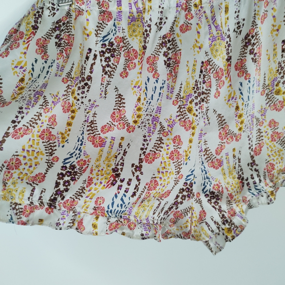 Victoria's Secret ivory silk giraffe floral print ruffle leg shorts - Picture 7 of 9